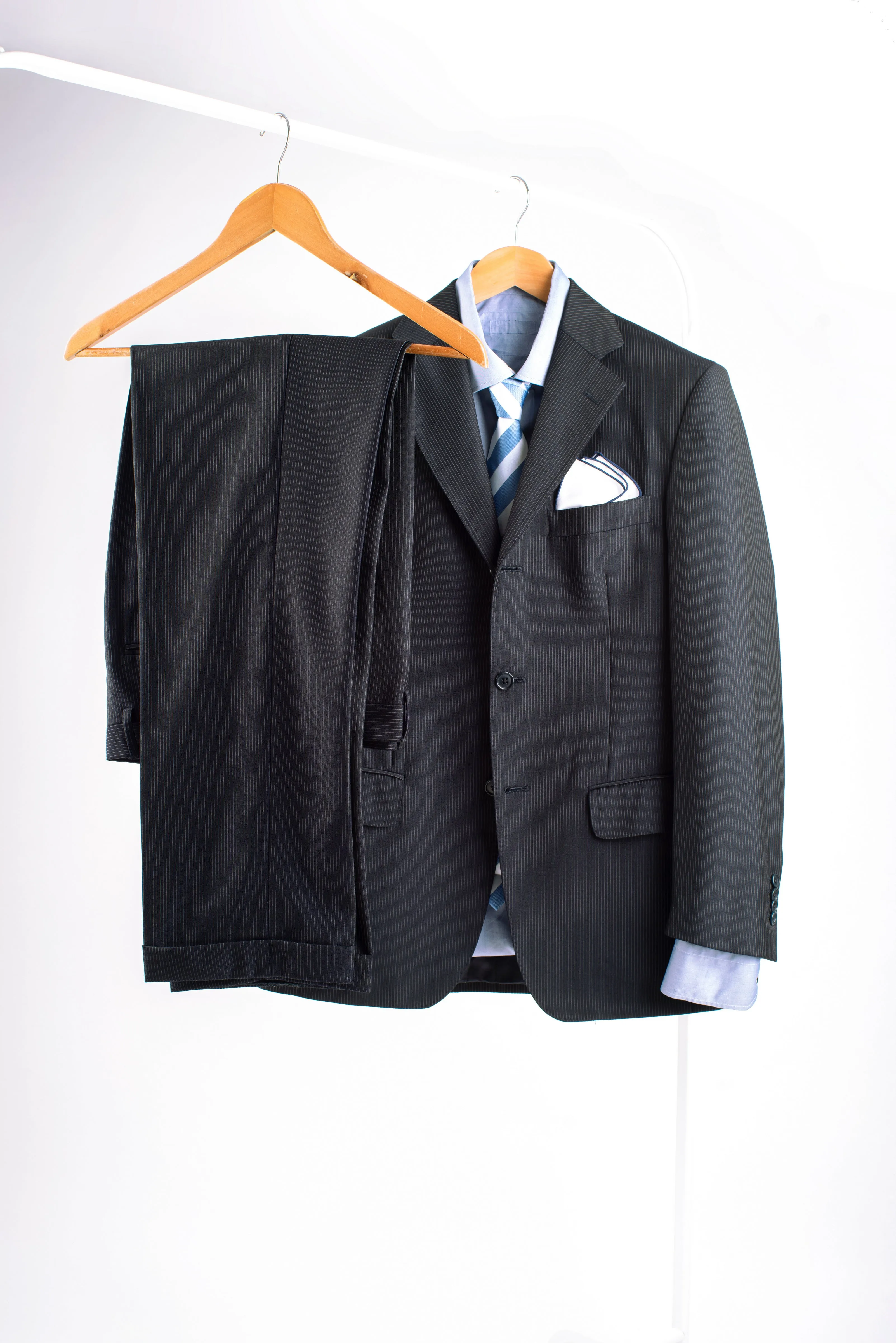 Lardini Super 130's Wool Navy Blue Striped 2 Pieces Suit, US 36R, EU 46R