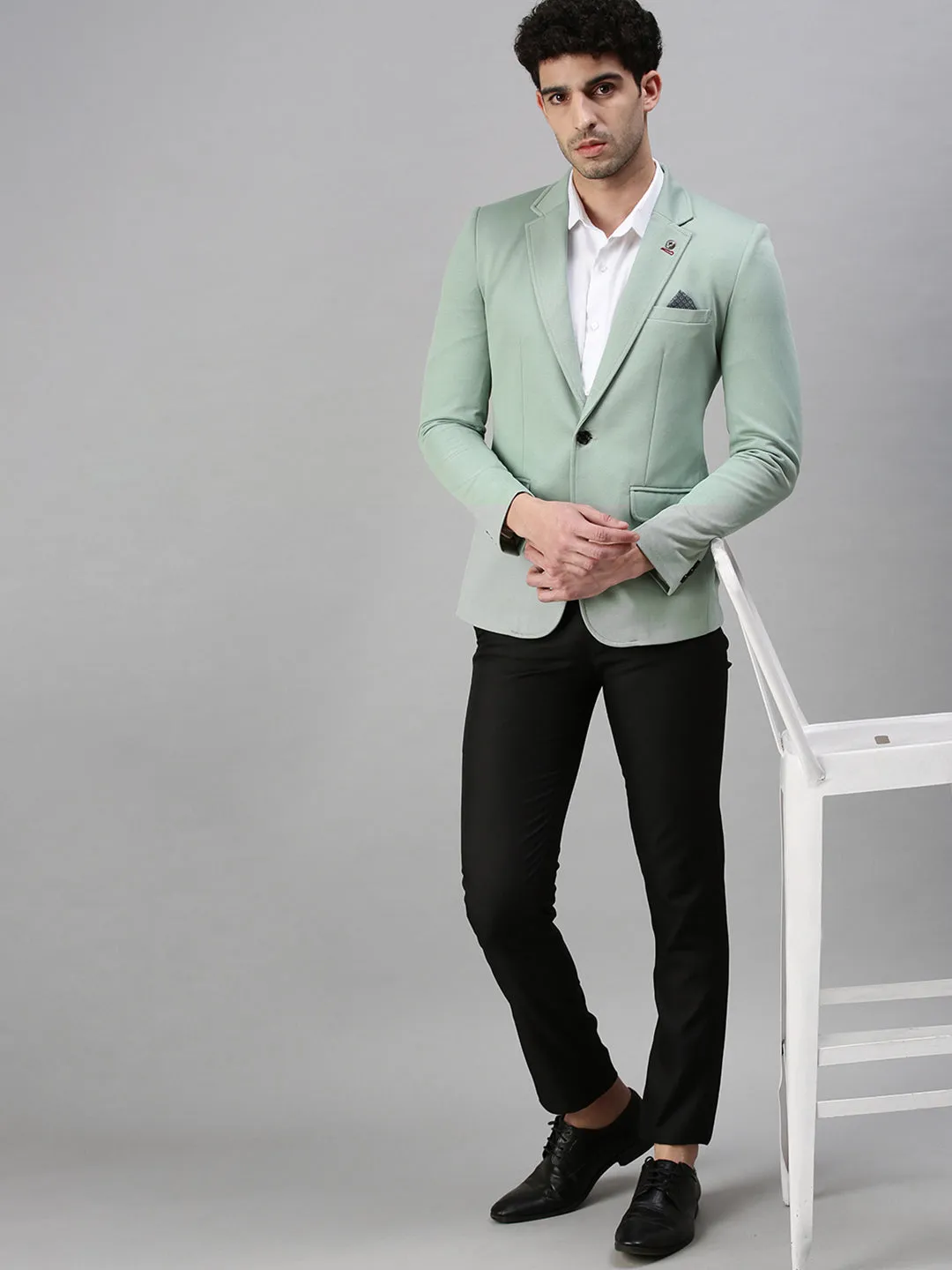 Men Green Solid Single Breasted Casual Blazer