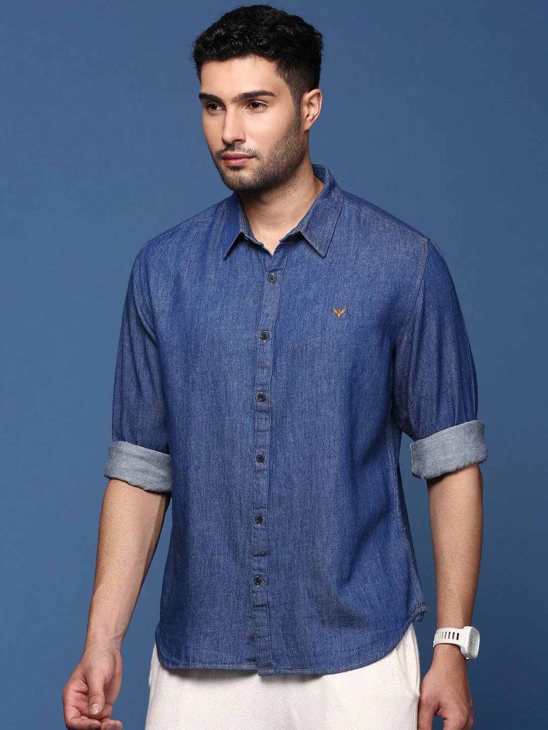Men Navy Blue Solid Standard Slim Fit Opaque Casual Shirt