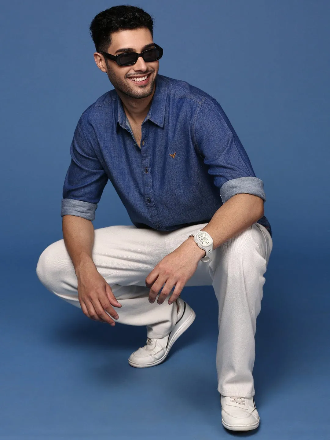 Men Navy Blue Solid Standard Slim Fit Opaque Casual Shirt