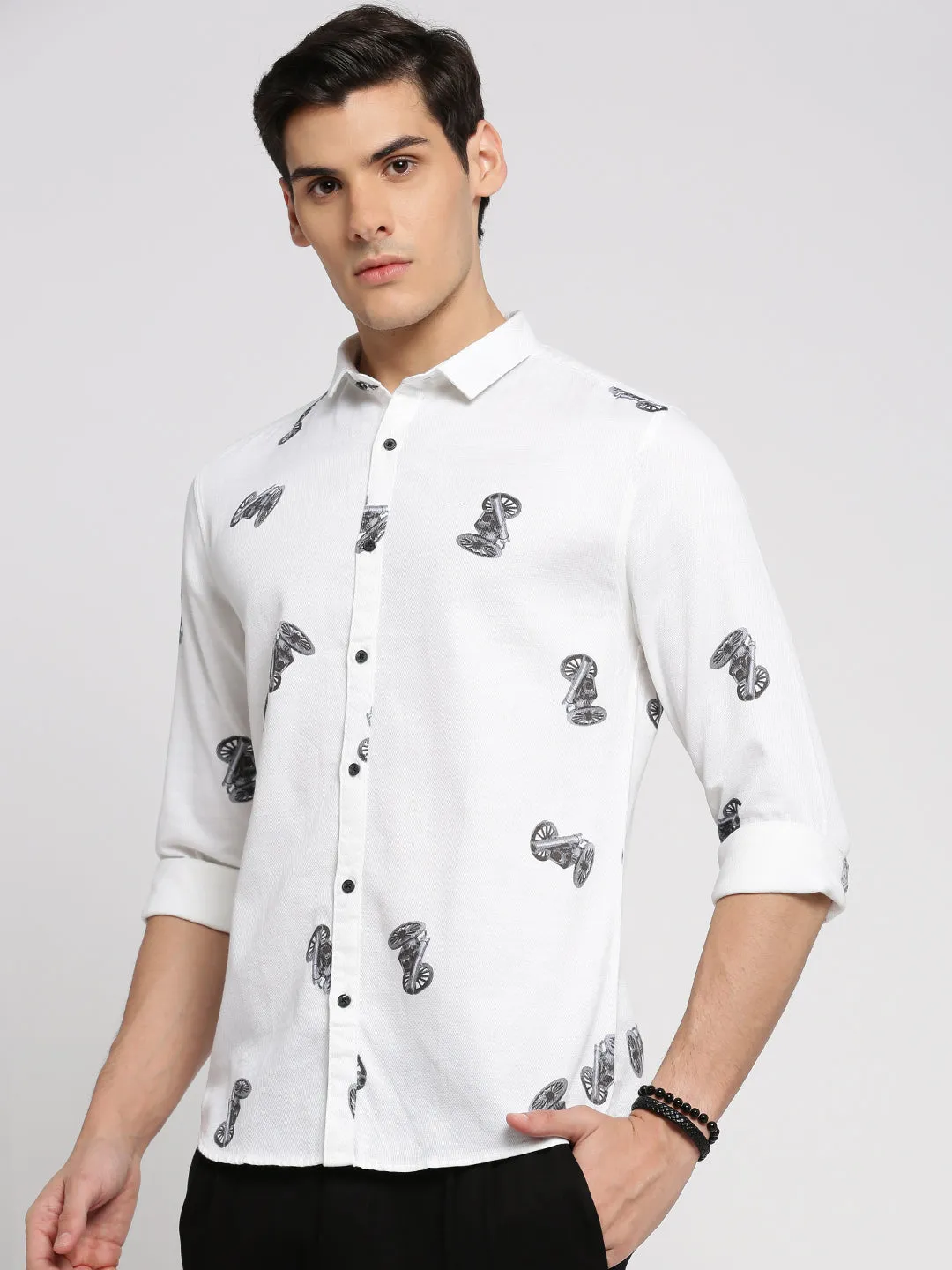 Men White Slim Fit Conversational Printed Long Sleeves Cotton Shirt