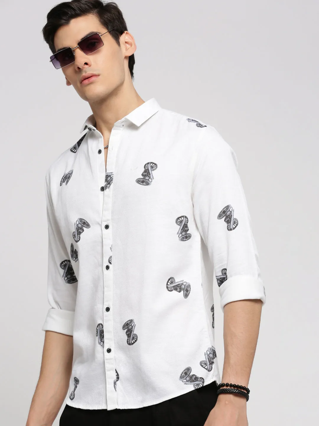 Men White Slim Fit Conversational Printed Long Sleeves Cotton Shirt