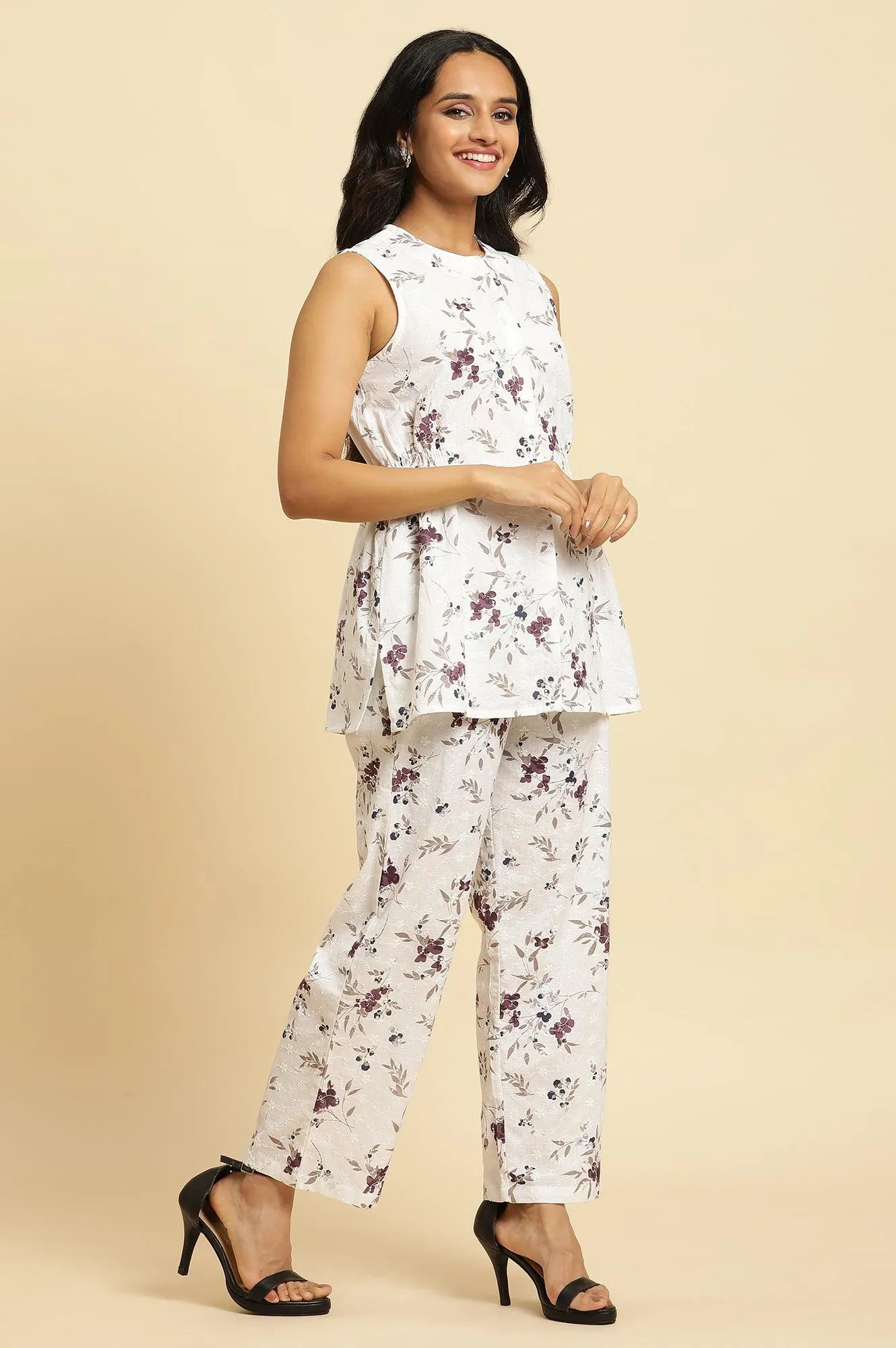 White Sleeveless Floral Printed Kurta And Pant Co-Ord Set